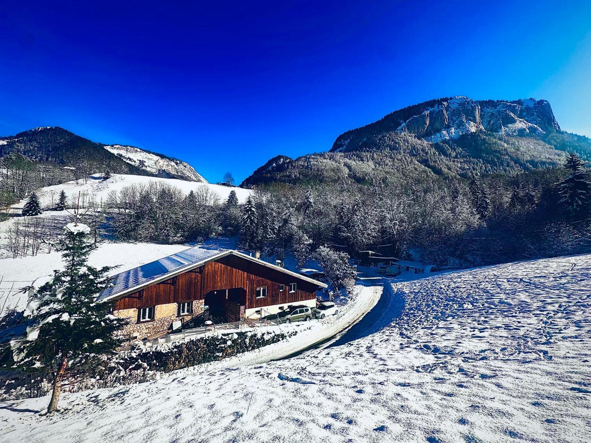 Appartement Dans Maison Familiale Bellevaux Bagian luar foto